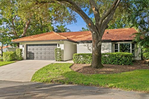 635 Florenz Cir Ne, St Petersburg, FL, 33703-3114 | Card Image