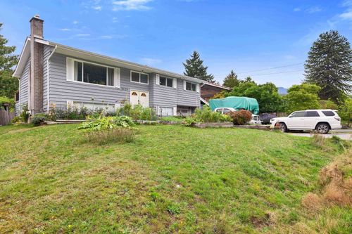 38159 Hemlock Ave, Squamish, BC, V8B0X6 | Card Image