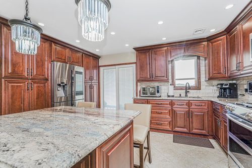 2248 E 70th St, Brooklyn, NY, 11234-6506 | Card Image