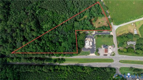 9131 Barhamsville Rd, Toano, VA, 23168-9422 | Card Image