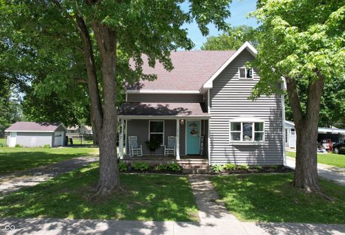 1810 Fremont St, Crawfordsville, IN, 47933-3129 | Card Image