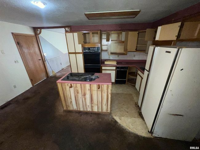 1012 Collins Ct, House other with 3 bedrooms, 2 bathrooms and null parking in Bartonville IL | Image 7