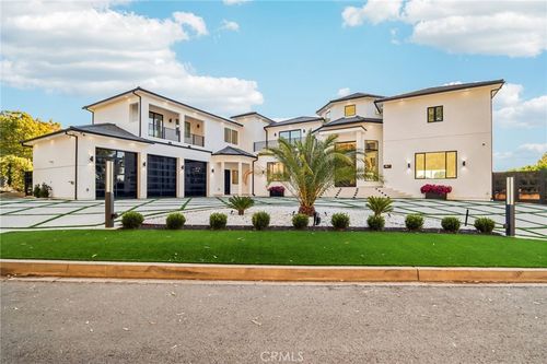 10511 Mary Bell Ave, Sunland, CA, 91040-1505 | Card Image