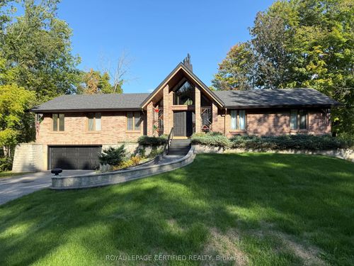 103 Sibbald Cres, Sutton West, ON, L0E1R0 | Card Image