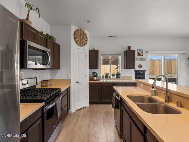 1332 Serenity Cir, House other with 3 bedrooms, 2 bathrooms and 3 parking in Fernley NV | Image 9