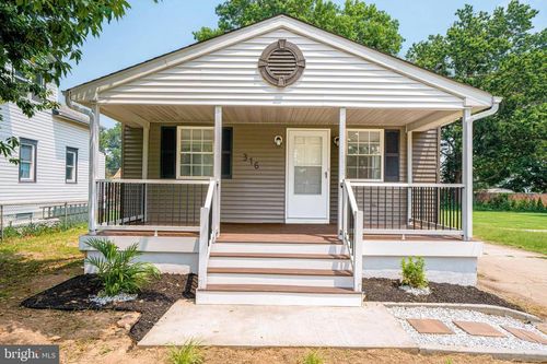 316 Newport Rd, BRISTOL, PA, 19007-3007 | Card Image