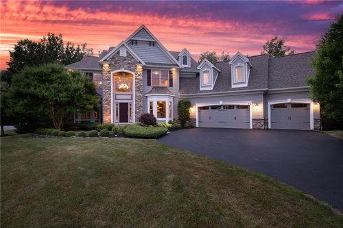 53 Hampstead Dr, Webster, NY, 14580-7100 | Card Image