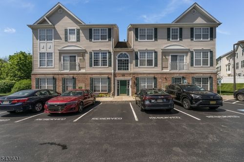 141 Limerick Ln, Phillipsburg, NJ, 08865-5733 | Card Image