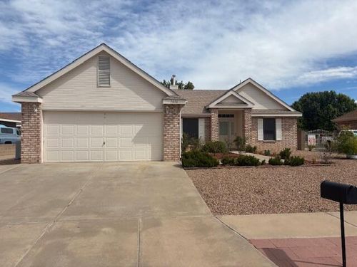 1616 Cerro Vista Loop Nw, Los Lunas, NM, 87031-8344 | Card Image