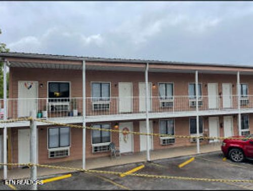 14-215 E Race St, Kingston, TN, 37763 | Card Image