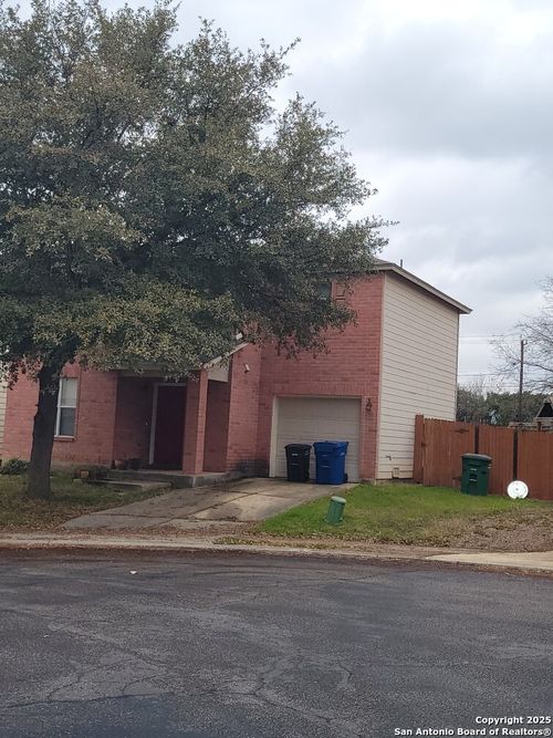 15 Bedford Bay, San Antonio, TX, 78239-3129 | Card Image
