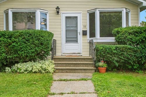 22 Ferris St, Saint Albans, VT, 05478-1721 | Card Image