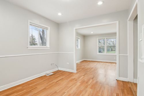 333 Miami St, Park Forest, IL, 60466-1915 | Card Image