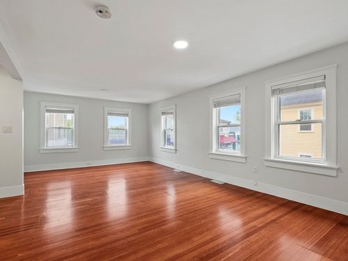 1-17 Bradford St, Concord, MA, 01742-2901 | Card Image