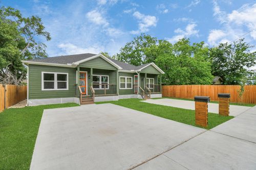 a-4909 Higgins St, Houston, TX, 77033-4113 | Card Image