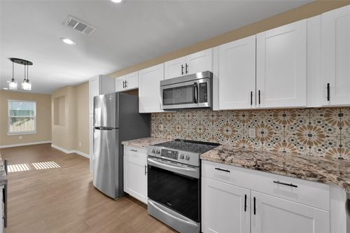 16618 E Dounreay, Montgomery, TX, 77316-2921 | Card Image