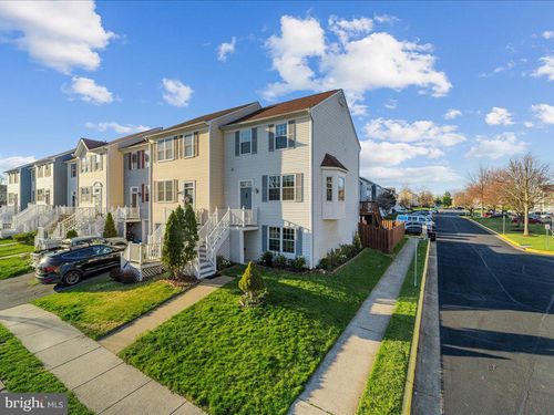 564 Radford Ter Ne, LEESBURG, VA, 20176-2470 | Card Image
