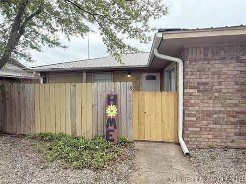 18-101 Doris Dr, Sallisaw, OK, 74955-5432 | Card Image