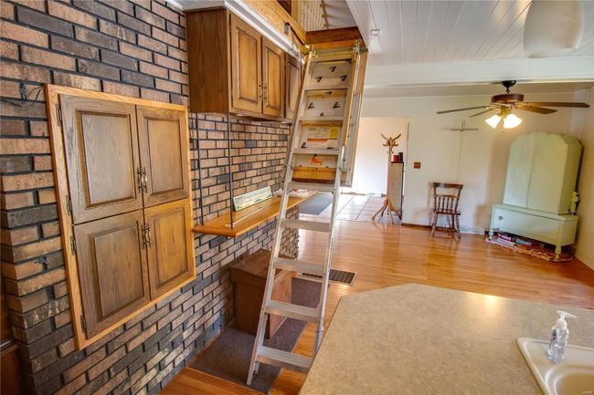 8556 Kee Mac Ln, House other with 2 bedrooms, 2 bathrooms and 3 parking in Alton IL | Image 35
