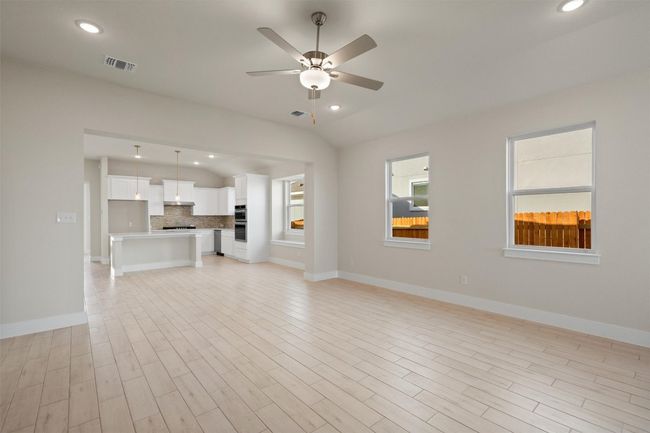 19141 Ariel Elena Way, House other with 3 bedrooms, 2 bathrooms and 5 parking in Pflugerville TX | Image 15