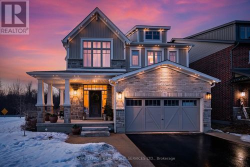 52 Foley Cres, Collingwood, ON, L9Y3B7 | Card Image