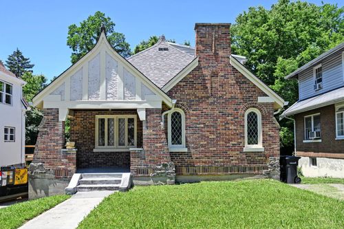 3955 Ardmore Ave, Cincinnati, OH, 45229-1303 | Card Image
