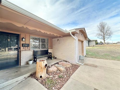 31 Seneca Dr, Shawnee, OK, 74801-5583 | Card Image