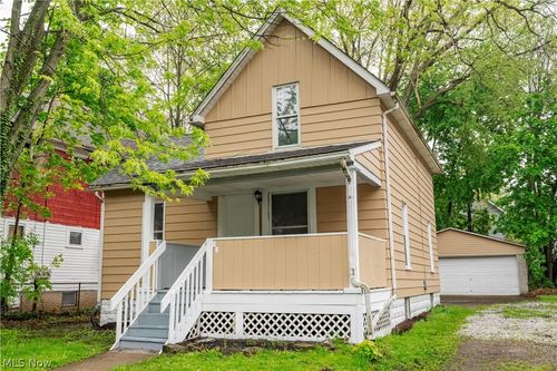 904 Work Dr, Akron, OH, 44320-2255 | Card Image