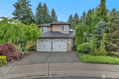 6215 145th St Se, Everett, WA, 98208-8916 | Card Image