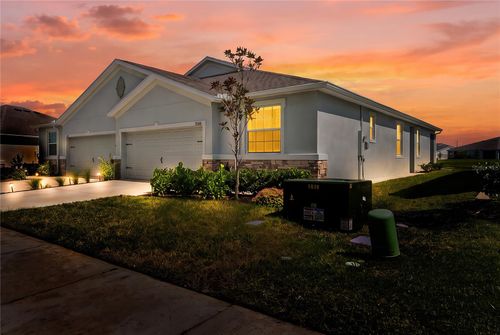 8580 Bold Cypress Ln, WESLEY CHAPEL, FL, 33545-2387 | Card Image