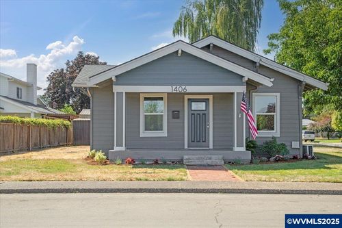 1406 Ne 10th Ave, Mcminnville, OR, 97128-4126 | Card Image
