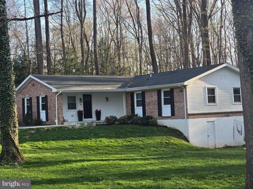 66 Springs Dr, DOYLESTOWN, PA, 18901-3126 | Card Image