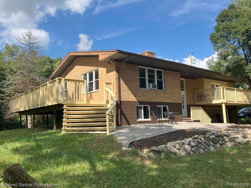 Indianside Rd, Oakland, MI 48363 #1
