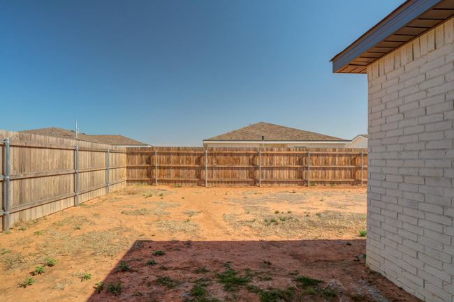 404 E 31 St St, House other with 3 bedrooms, 2 bathrooms and null parking in Wolfforth TX | Image 32