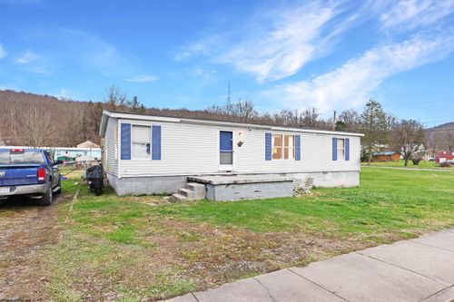 46 Wall St, Albright, WV, 26519-9563 | Card Image