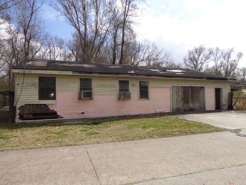 284 Carlos Street, Houma, LA, 70364 | Card Image