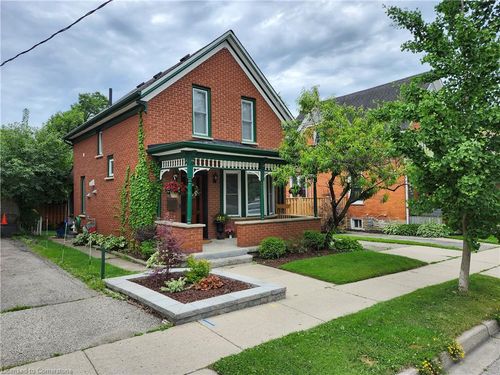 73 Water St S, Kitchener, ON, N2G1Z4 | Card Image