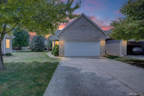 9178 Nicole Ln, Davison, MI, 48423-2882 | Card Image