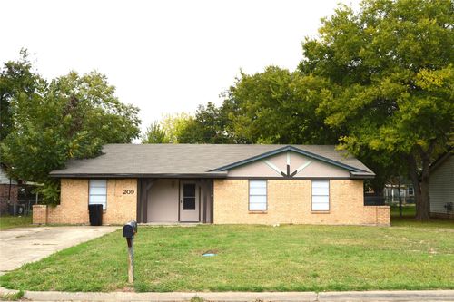 209 Collins Dr, Terrell, TX, 75160-1403 | Card Image