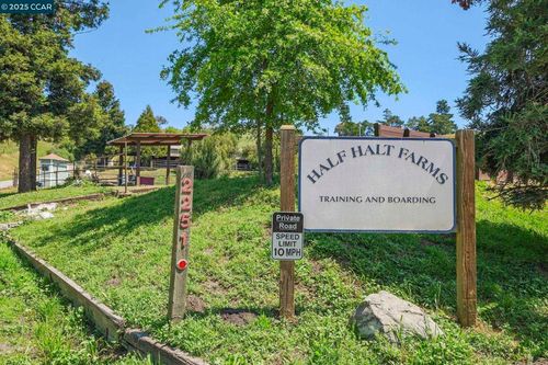 2251 Rancho Del Lago Rd, Briones, CA, 94553-9627 | Card Image