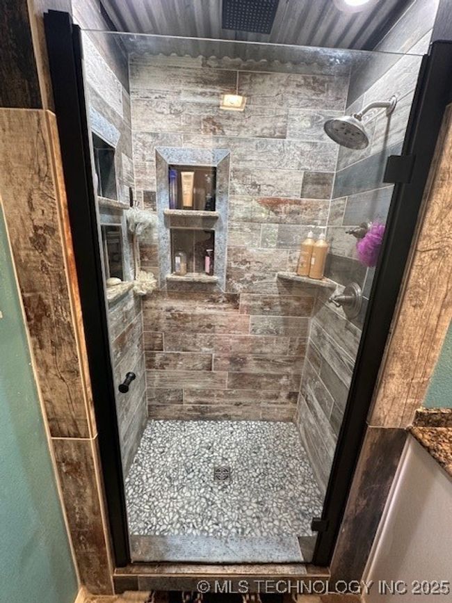 Master bathroom shower. | Image 37