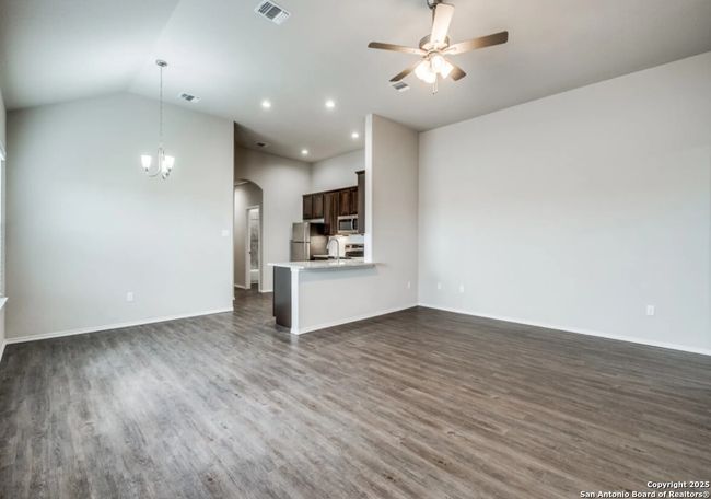 624 Heathers Way, Home with 3 bedrooms, 2 bathrooms and null parking in Seguin TX | Image 18