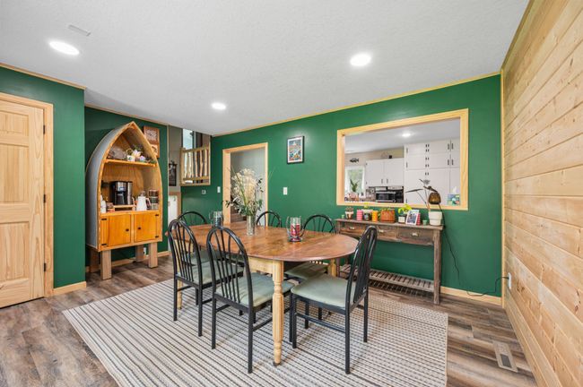 Dining | Image 9