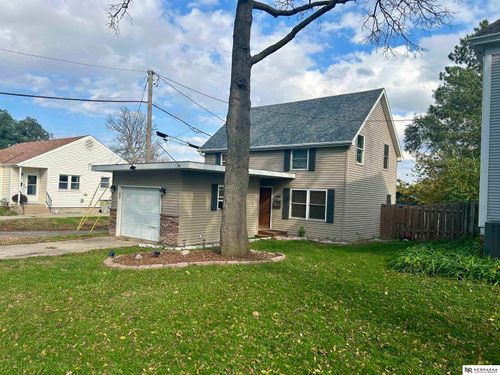 422 N Columbia Avenue, Seward, NE, 68434 | Card Image