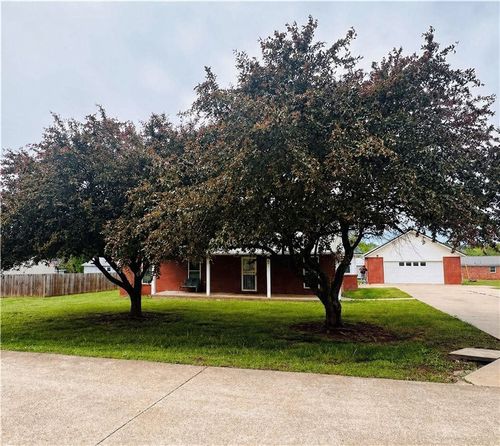903 Acorn St, Huntsville, AR, 72740-9670 | Card Image