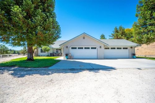 5668 Silverado Pl, PASO ROBLES, CA, 93446-7319 | Card Image