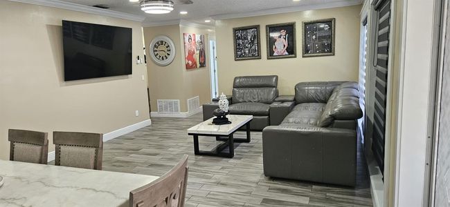 7515 Brookhaven Ct, House other with 5 bedrooms, 4 bathrooms and null parking in Tampa FL | Image 6