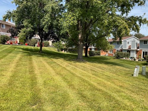 1129 Rhodes Ct, Wheaton, IL, 60189-7757 | Card Image