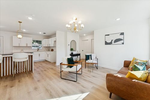 2223 Cunningham St, Irving, TX, 75062-4295 | Card Image