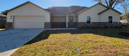 1426 Ladelle St, Wharton, TX, 77488-3428 | Card Image